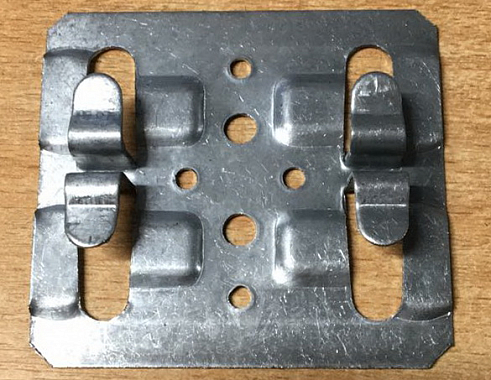 Кляймер рядовой (крепление для керамогранита) 10 (70*76*10*1мм)